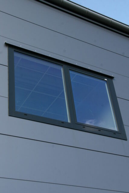 Öppningsbart aluminiumfönster i lagerhallbyggnad