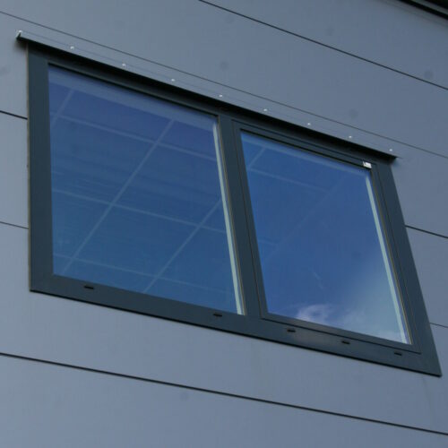 Öppningsbart aluminiumfönster i lagerhallbyggnad