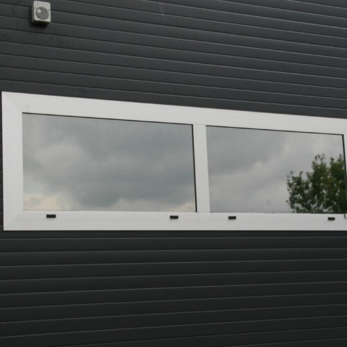 Fast fönster naturanodiserat i aluminium