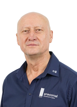 Jozo-Personalbild-hemsida-Preconal-2025 kontakt