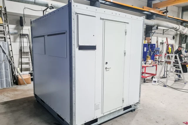 Vikingshield64-slätplåt-vit