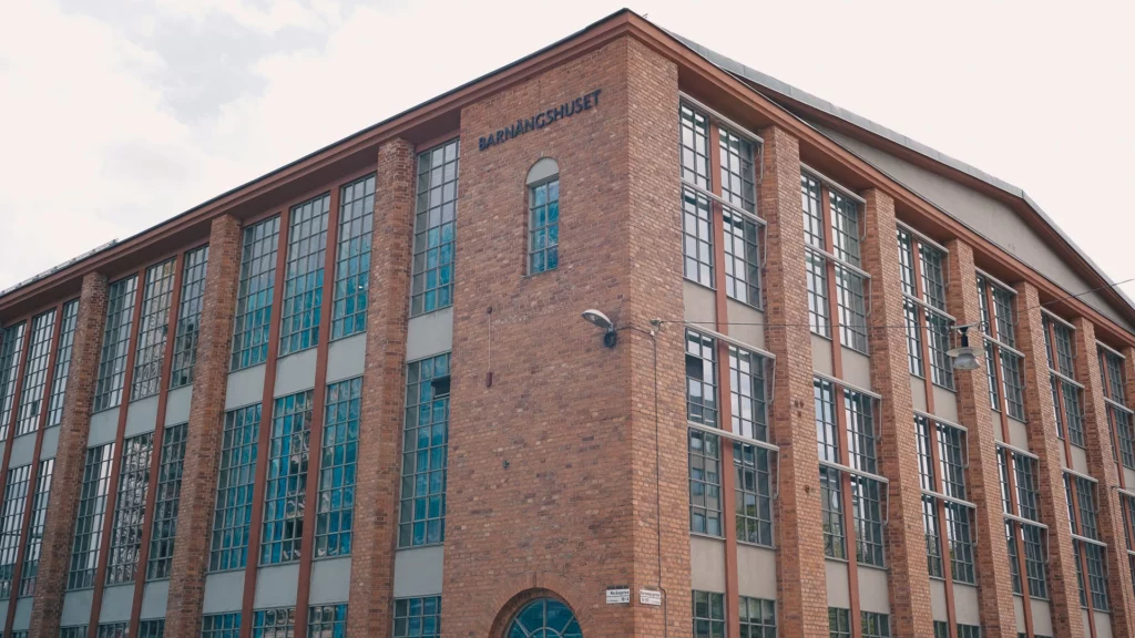 Barnängshuset-Hansen Millennium-fönster-glasfasader-Preconal (1)