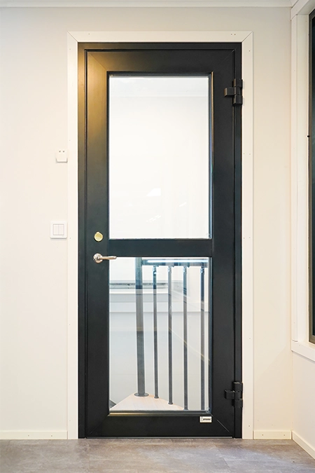 Frontshield 56 Aluminiumdörr-produktsida- Entrédörrar