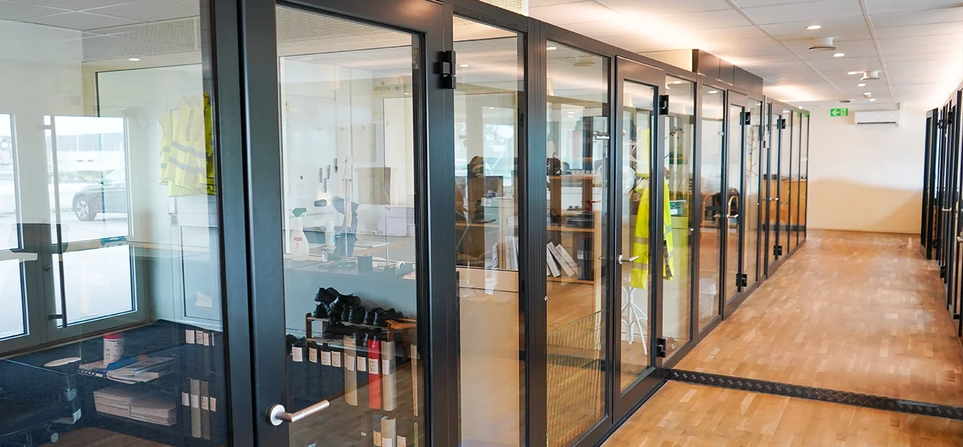 Frontshield 56 Aluminumdörr- startsida